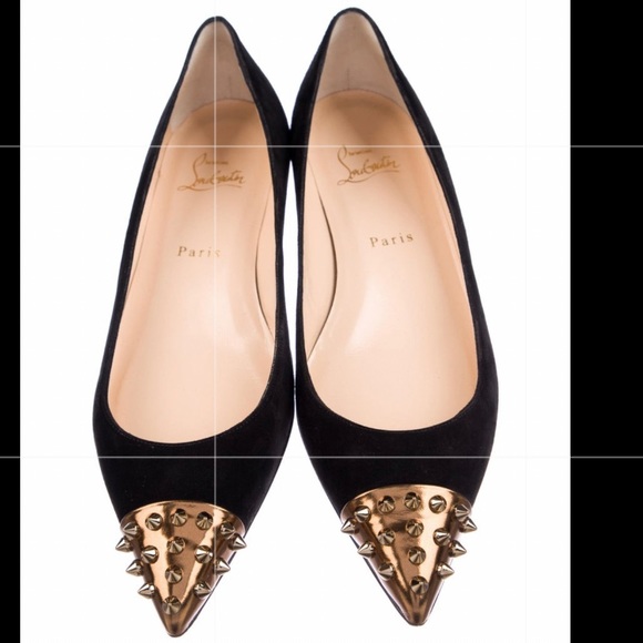 Christian Louboutin velvet with studded details - Picture 5 of 7